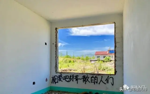 街头涂鸦文字背景图，街头字母涂鸦图片素材（最受欢迎的街头文字）