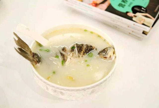 产妇吃十三种催乳汤，坐月子产妇喝这三道汤