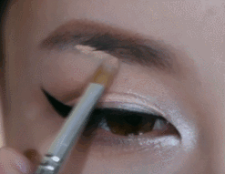 如何修眉与画眉教你方法让你拥有最漂亮的眉形，简单修眉和画眉技巧,我一步步教你（四款超详细画眉教程）