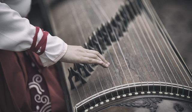 古筝名曲有哪些，古筝有什么名曲目（古筝十大名曲欣赏）