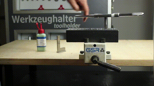 丝锥磨床发展和特色，丝锥磨床725D（专啃“硬骨头”的丝锥）