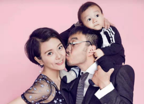 汪涵的老婆叫什麼(汪涵兩次婚姻:前妻嫌他窮移民)_算命不求人