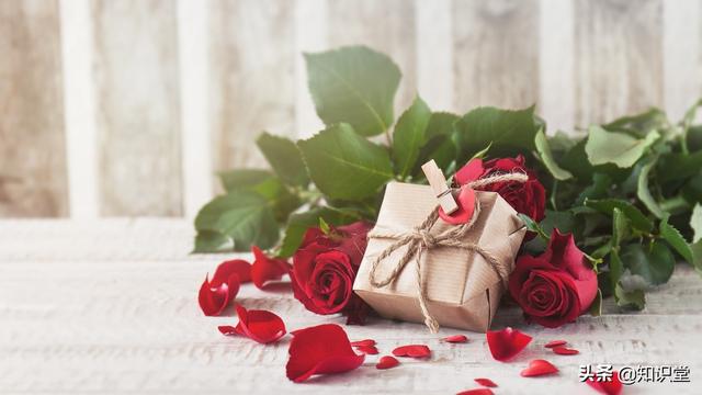 生日宴邀请短信，生日邀请短信怎么写（2019年9月份生日祝福语）