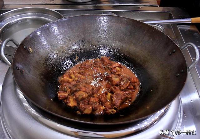 怎样做糖醋排骨，糖醋排骨怎么做（糖醋排骨这样做味道真是绝了）