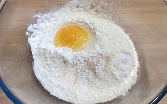 做面包的方法和配方简单易学，简单好看又好吃的小面包