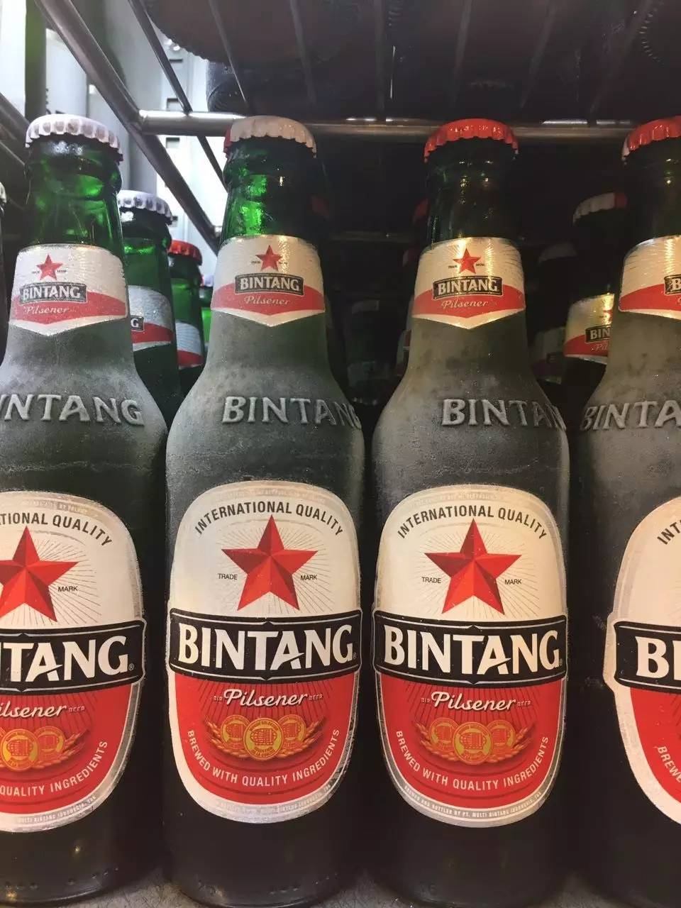 多了,好处是在城区中,闲暇时间可以去逛市场,逛小超市买点当地啤酒