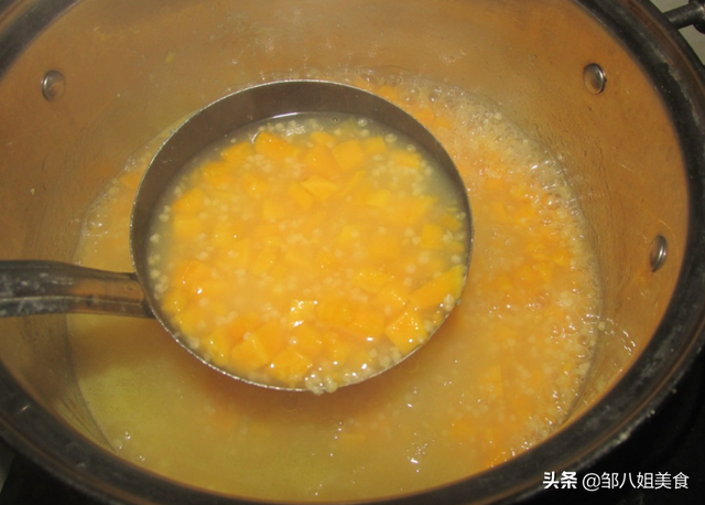 小米粥煮多久能熟，煮小米粥熬多久才熟（直接加水熬不好吃）