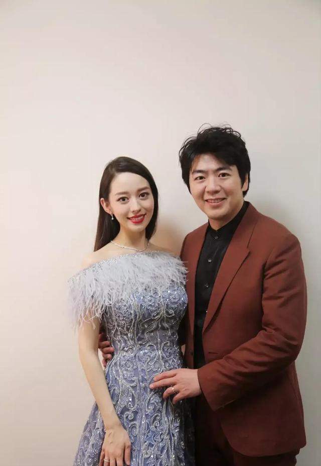 朗朗原名叫啥，钢琴家朗朗的真名叫什么（郎姓的孩子该如何取名）