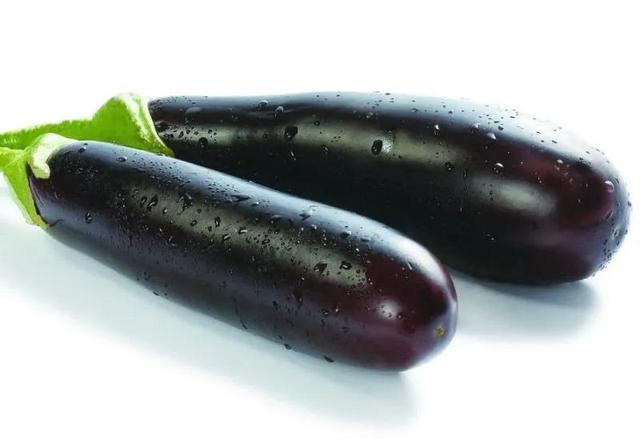 铁板茄子怎么做，铁板茄子做法简单好吃（铁板茄子色香味道好）