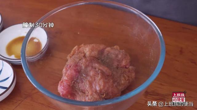 现成的炸鸡排怎么炸酥脆好吃，外面卖15一份的炸鸡排