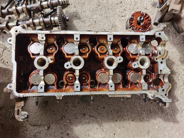 汽车全合成机油多久保养一次，全合成机油 多久保养一次（全合成机油到底能不能跑10000公里）