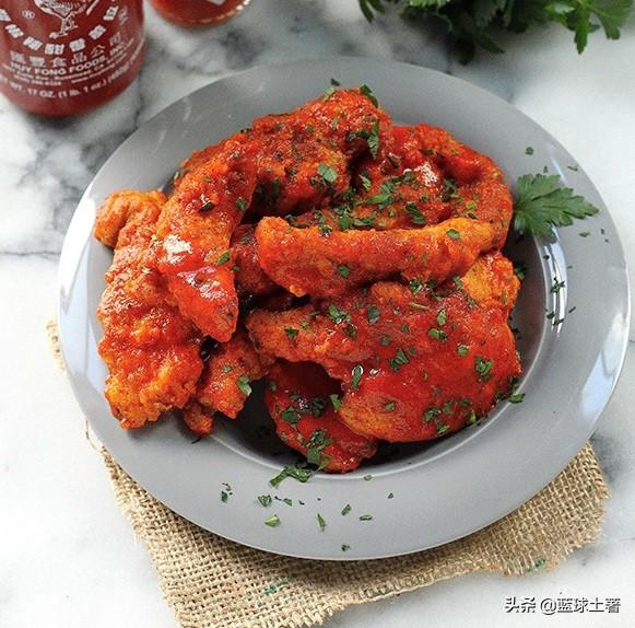 塔塔酱是什么味道，塔塔酱是酸的吗（凯撒酱、田园酱、蛋黄酱..外国美食酱料分不清）