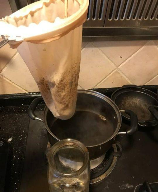 正宗港式奶茶做法比例是什么，正宗港式奶茶做法比例窍门（里面没有奶。教你在家做正宗港式奶茶）