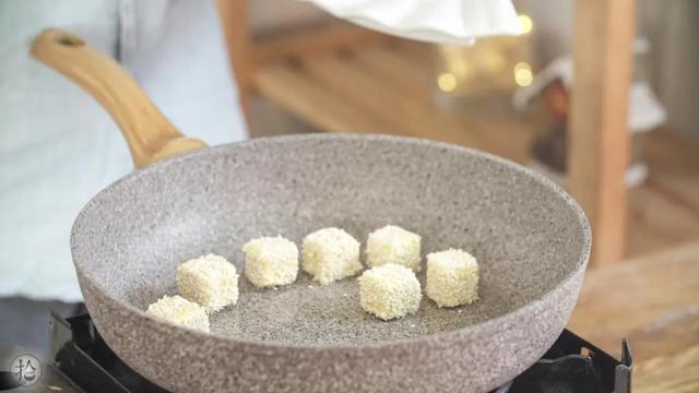 没有糯米粉可以用什么代替，糯米粉可以用什么来代替（更易于小朋友消化吸收）