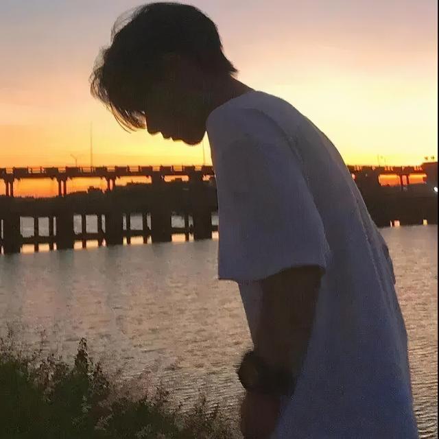 林知晚  个性超帅气男头，微信头像，林知晚  个性超帅气男头（超多个性、帅气男生头像任你选）