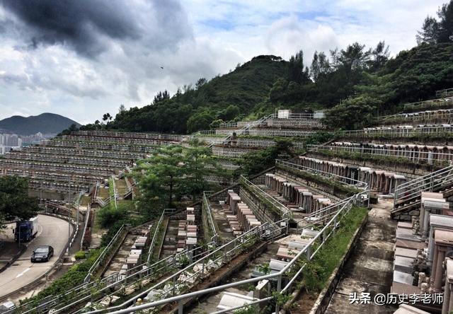 黄家驹怎么去墓地，香港黄家驹墓地：葬礼规模空前
