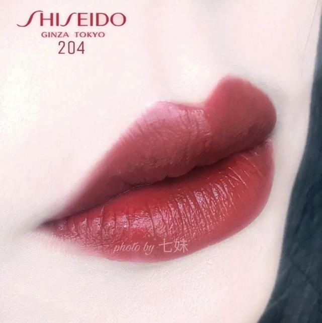 黄皮肤适合什么颜色口红，黄皮肤适合什么颜色的唇膏（这几支最适合黄黑皮）