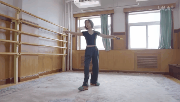 服装设计与工程冷门吗，服装设计属于冷门学科吗（湖南姑娘报考北大考古系）