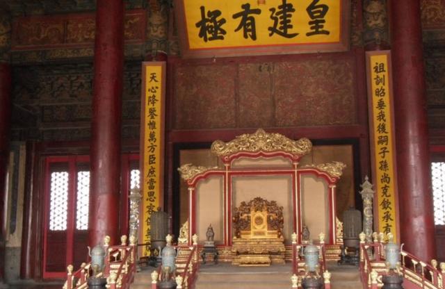 故宫门票预约官网，故宫门票预约官网 网上预订时间（故宫门票预约指南和游览路线及交通方式）