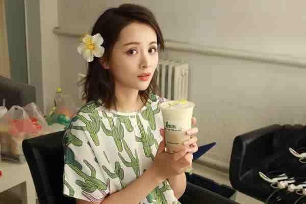 一点点奶茶店是怎么加盟的，怎么加盟一点点奶茶店（一点点奶茶官方加盟公布）