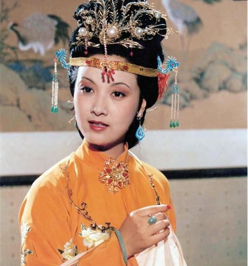 秦可卿得了什么病，红楼梦中秦可卿得的是什么病（秦可卿到底得的什么病）