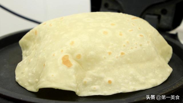 油馍的家常简单做法，油馍的制作方法（烙馍和面热水还是凉水）