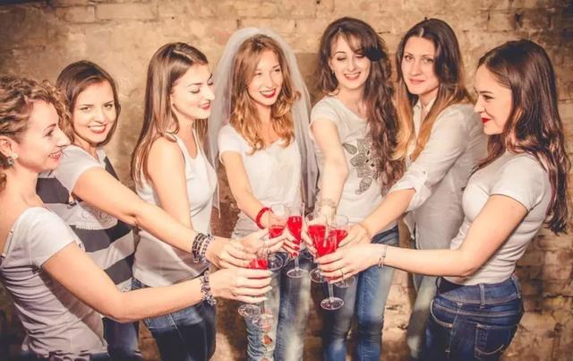 纯西式婚礼流程，纯西式婚礼如何进行（关于西式婚礼不得不知道的超全流程）