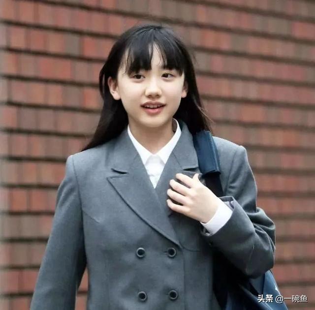 甜甜的芦田爱菜萌娃头像/可爱吧唧可爱吧唧微信，甜甜的芦田爱菜萌娃头像/可爱吧唧可爱吧唧，好想带回家（被称为“日本最萌童星”的她）