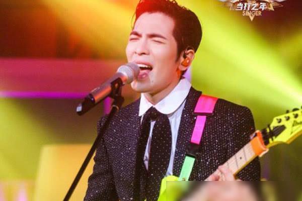 宋威龙个人资料，宋威龙个人资料家境以及学历（却被误会成矮个的8个男星）