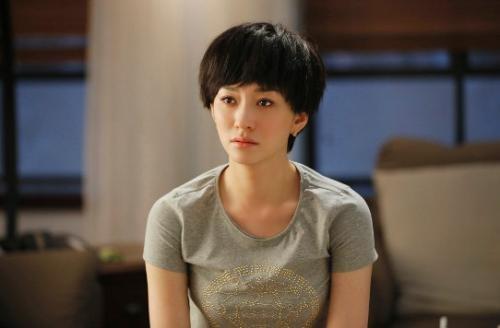 鄢颇现状，现已49岁的鄢颇如今现状如何（李小冉前男友鄢颇）