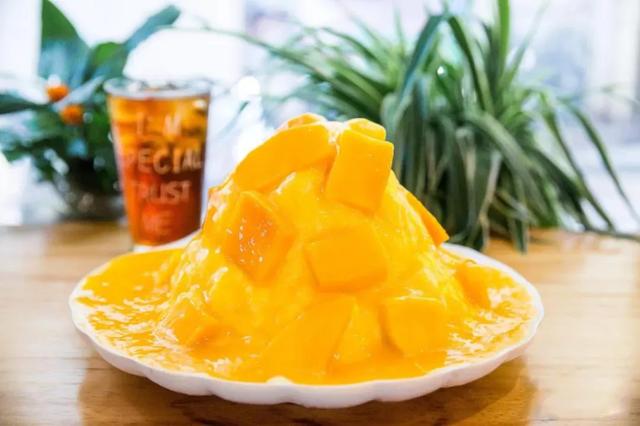 三亚小吃一条街在哪,三亚市区步行街小吃一条街(一条通往海边的美食老街) 三亚小吃一条街在哪,三亚市区步行街小吃一条街(一条通往海边的美食老街)