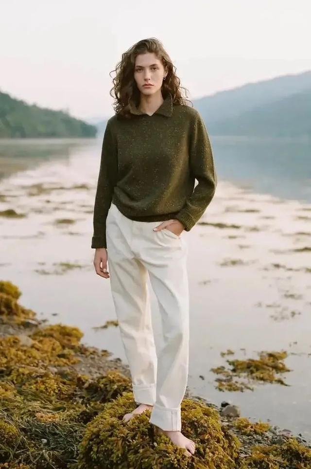 橄榄绿是什么颜色，翡翠橄榄绿是什么颜色（橄榄绿正在悄悄的流行…）