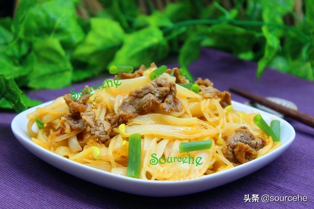 湿炒牛河怎么做，湿炒牛河的做法（正宗的广东干炒牛河）