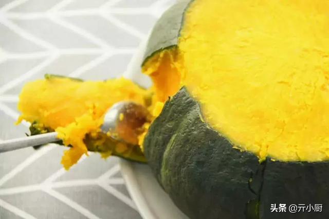 板栗南瓜怎么做好吃，好吃又简单的板栗南瓜（连挑食的小孩都无法拒绝）