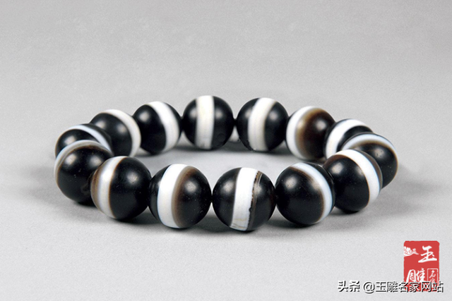 药师珠子是什么材质的，药师珠子 寓意（征服众多名人巨富的药师珠）