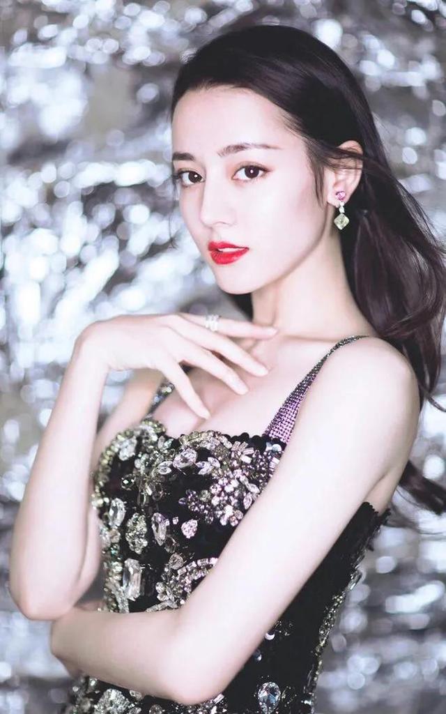 没有想过当女神的迪丽热巴确是无数人的女神