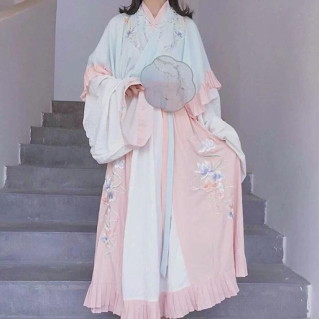 女生下半身头像，小姐姐下半身系列头像微信（女生部位头像，汉服小姐姐头像）