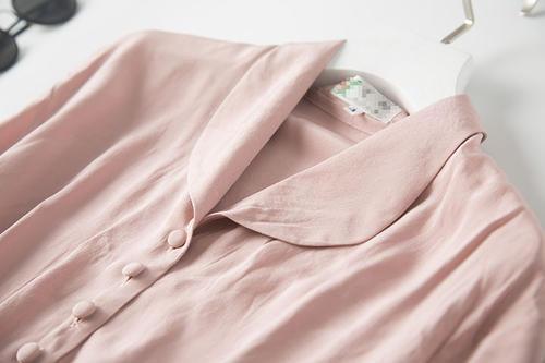 真丝怎么清洗，怎么清洗真丝衣服上的油渍（用一种家家有的清洁剂）