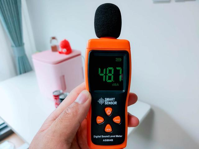 半导体制冷冰箱，什么是半导体制冷冰箱（倍思小冰屋学生冰箱评测）