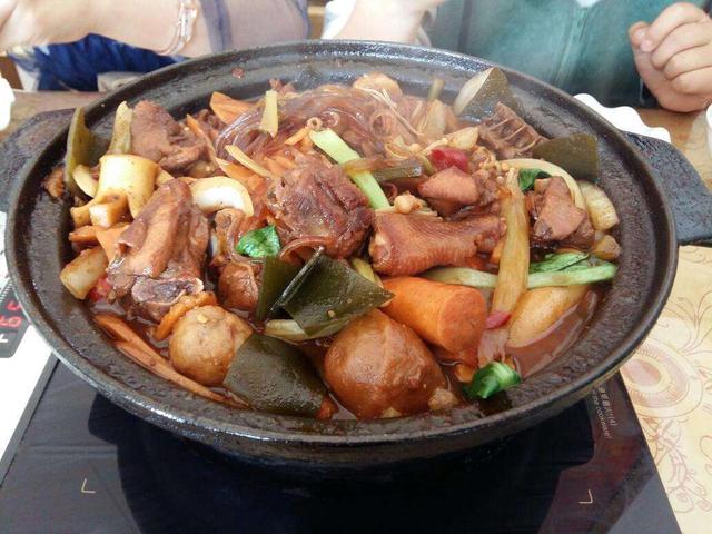 鸡公煲怎么烧好吃，正宗鸡公煲的秘制酱料配方（鸡公煲技术配方揭秘）