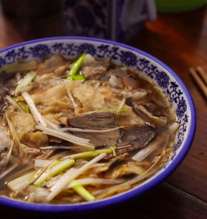 保定特色美食牛肉罩饼简介，郭德纲最爱的河北美食