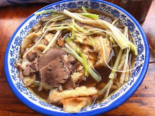 保定特色美食牛肉罩饼简介，郭德纲最爱的河北美食