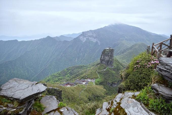 贵阳到梵净山(去梵净山坐高铁到哪下)