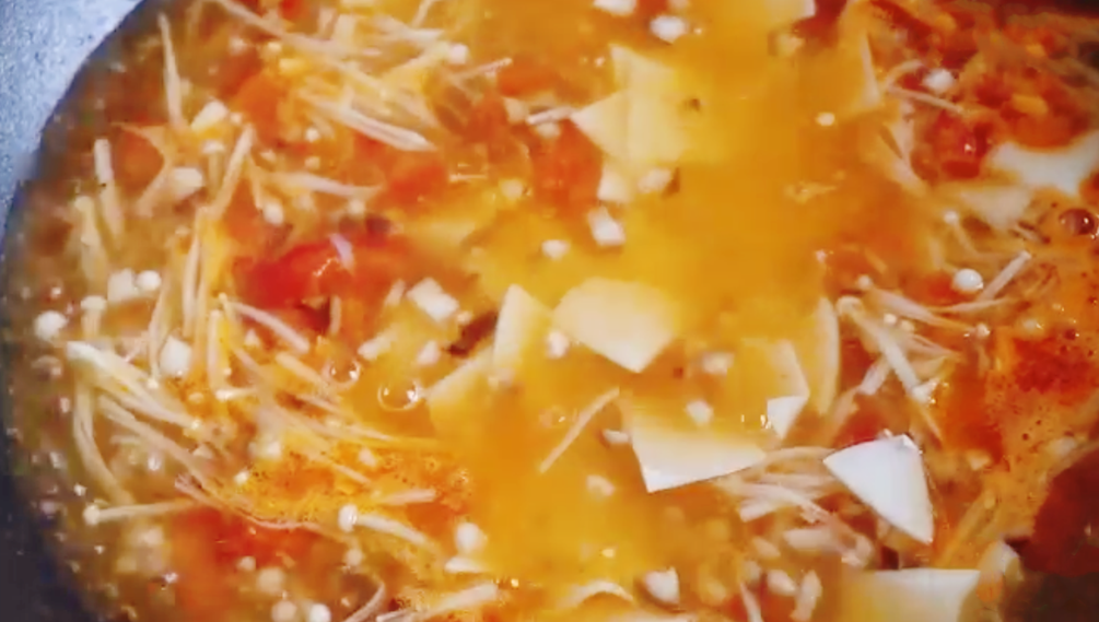 图片[6]-【金针菇饺子片汤】做法步骤图 10分钟搞定 营养又美味-起舞食谱网