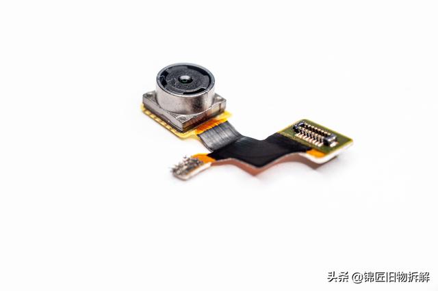 近期发布的诺基亚lumia930，这么好看的手机为什么就卖不动呢