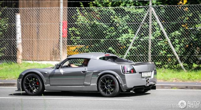 别克英朗车的铭牌在哪个位置，别克英朗车的铭牌在哪个位置啊（通用汽车换标大法）