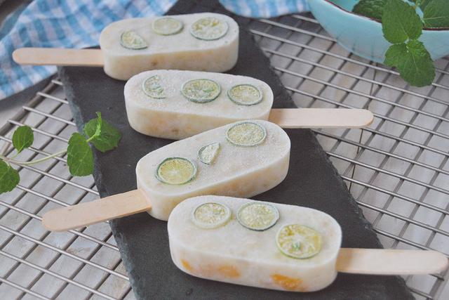 香蕉的做法和吃法大全，香蕉可以做什么美食（它被称为”快乐水果”）