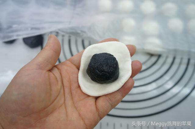 猪油芝麻馅芯怎么做，猪油芝麻馅的制作方法（只做最爱吃的黑芝麻馅儿）
