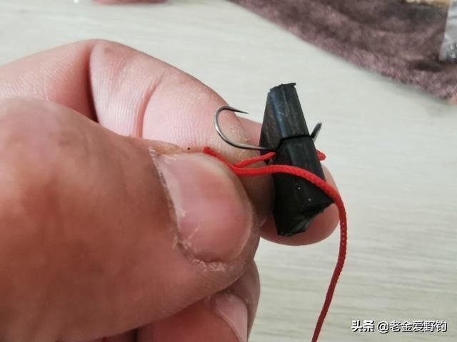 绕线器怎么用，绕线器怎么用（新手也能绑出内绕线鱼钩）