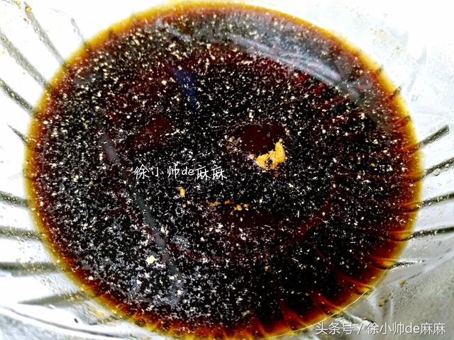 平包菜怎么做好吃，包菜怎么做好吃法大全（ 用一碗酱汁烧出的手撕包菜）